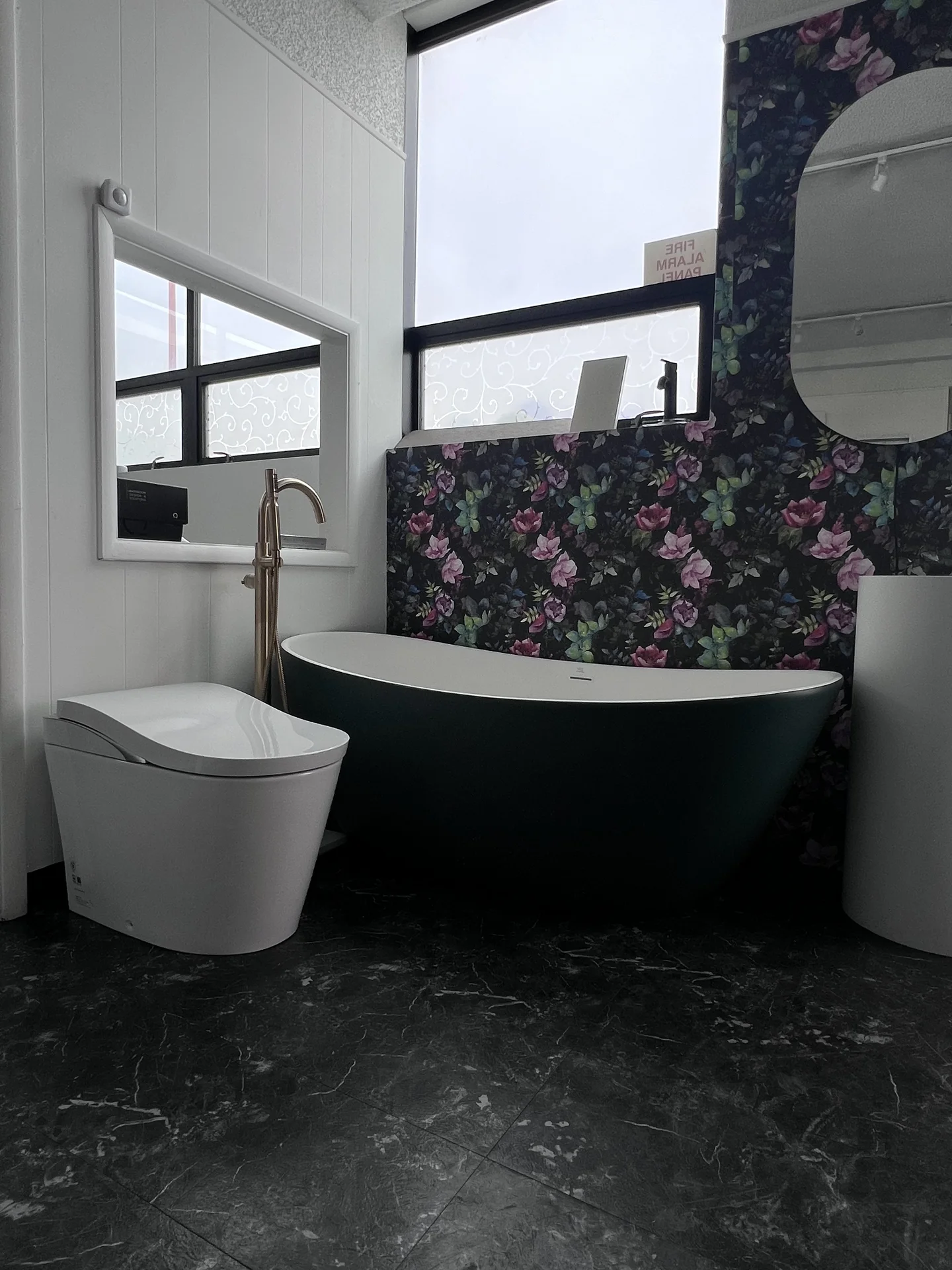 Elegant bathroom detail