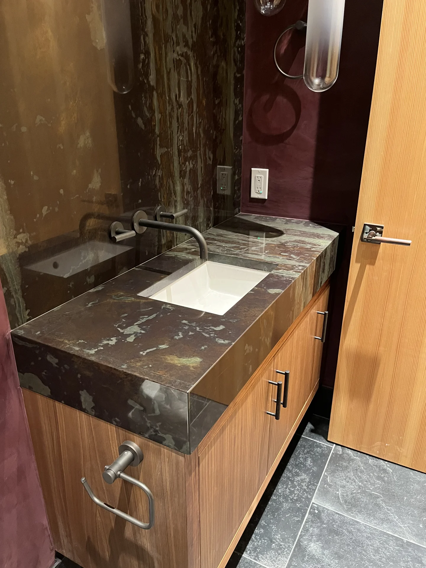 Premium bathroom space