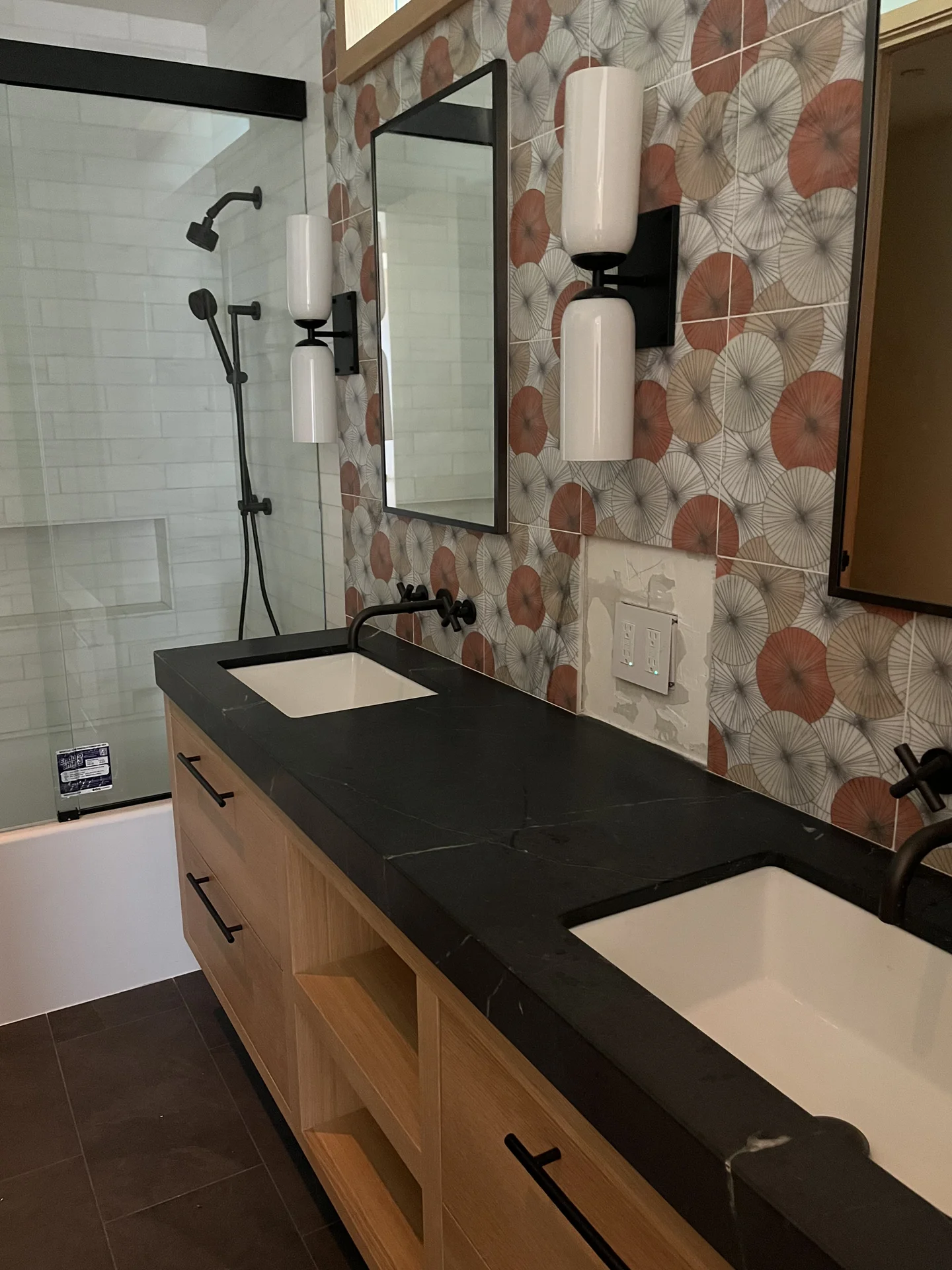 Contemporary bathroom fixture